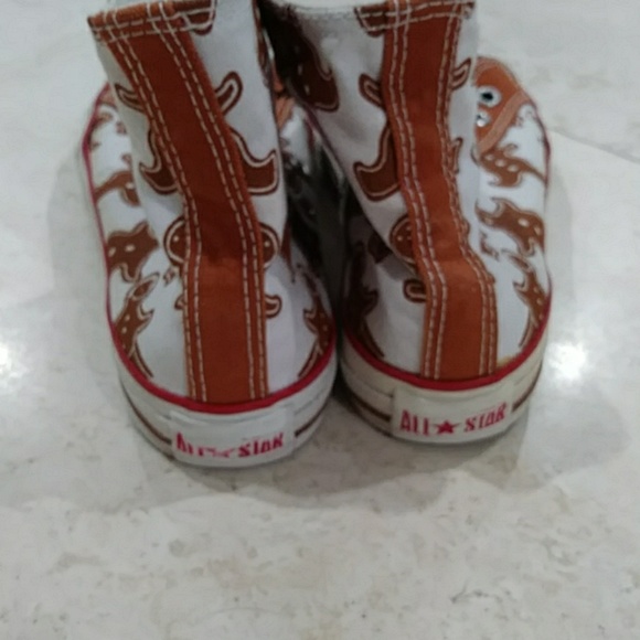 Authentic Rare Gingerbread Men Converse - Picture 3 of 6